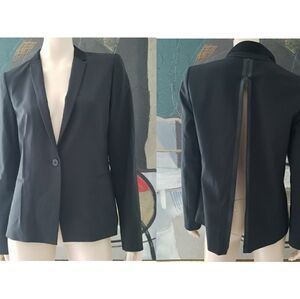 Elie Tahari | Single-breasted Blazer with Pintuck and Zipper Detail